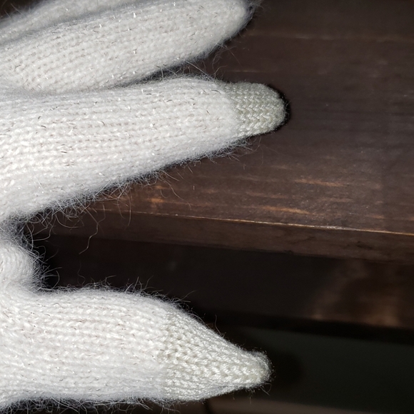 New Coach Cashmere Ocelot Gold Touch Tech Gloves - Picture 6 of 11